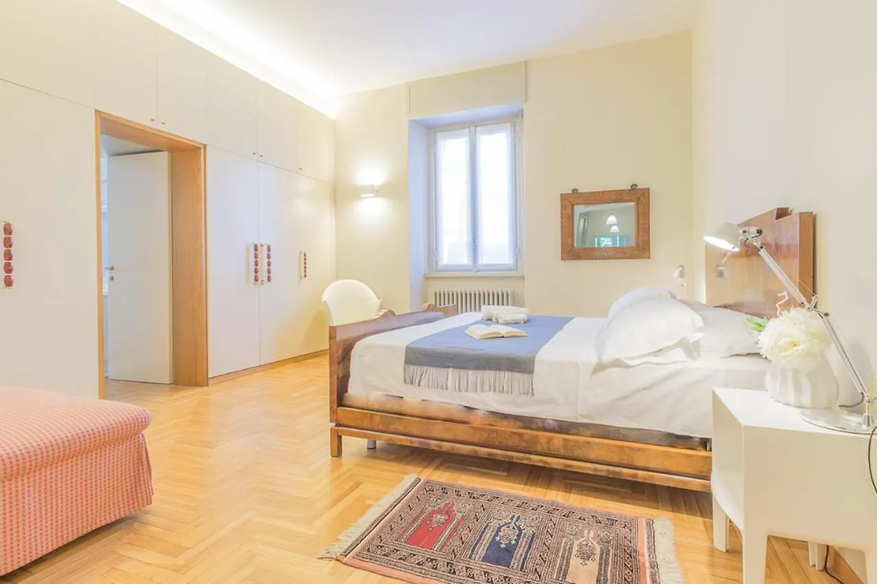 Villa Guzzi Mandello del Lario 0*,  Italy